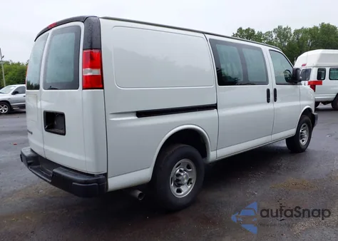2021 Chevrolet Express Cargo Rwd 2500 Regular Wheelbase Wt из США, поврежденный, VIN 1GCWGAF7XM1179003